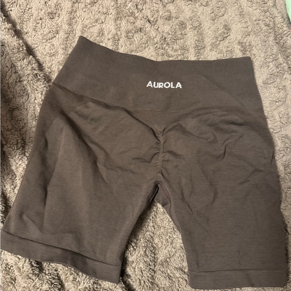 Women's scrunch workout shorts